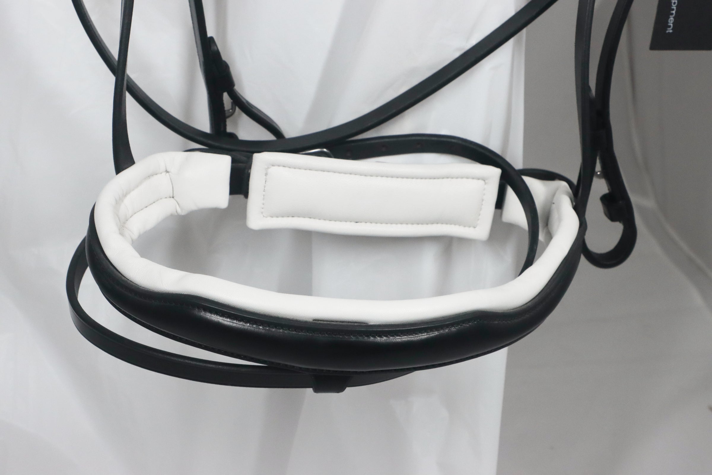 BR Newcastle black leather snaffle bridle with clear browband
