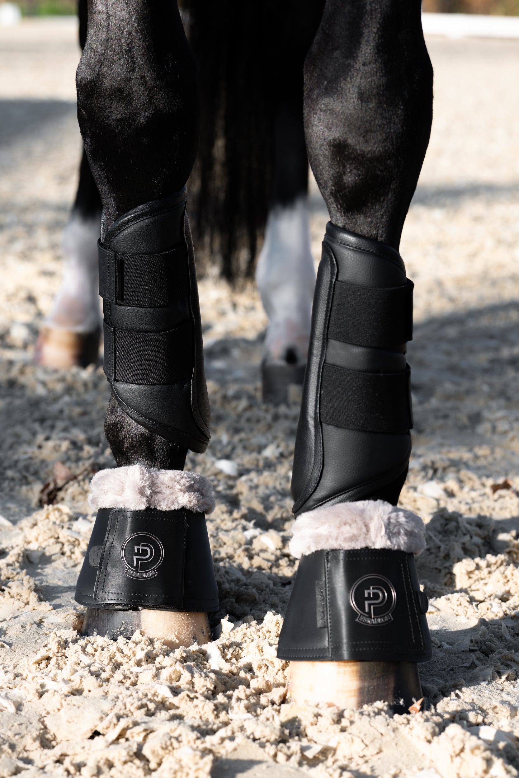 Eskadron Platinum black Faux leather brushing boots