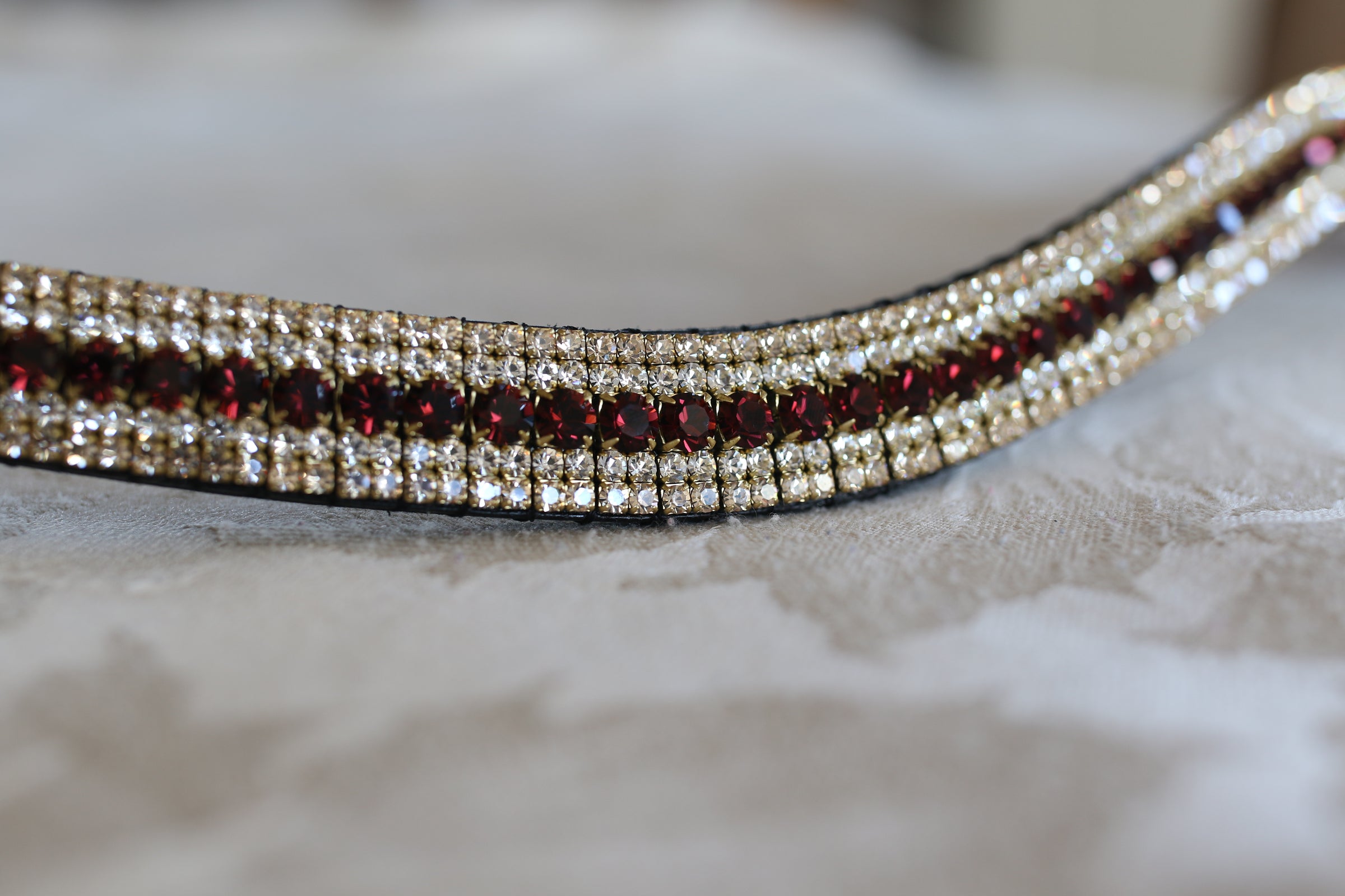 Equiture Burgundy, clear and honey megabling curve browband