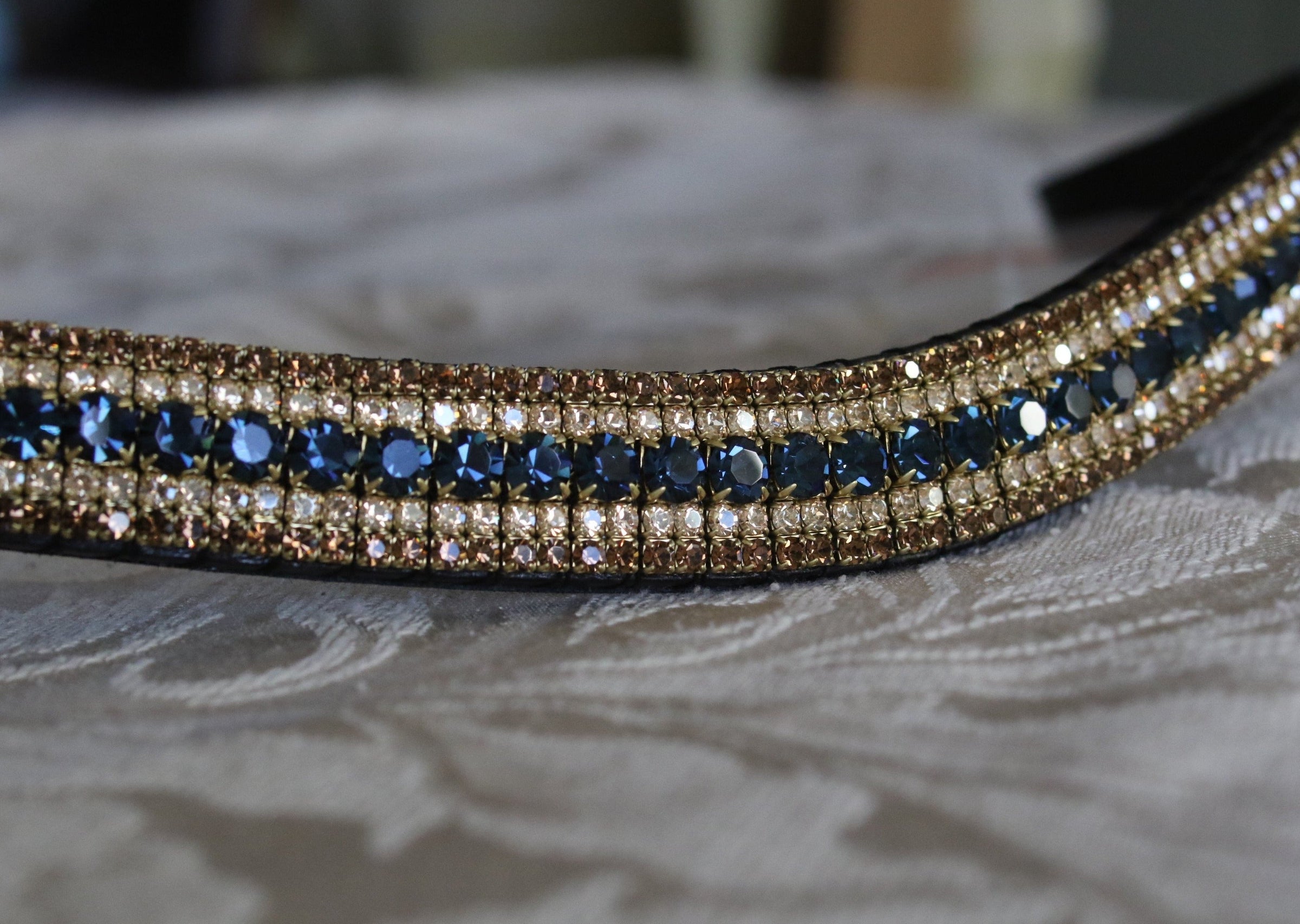 Equiture Montana, honey and smoke topaz megabling curve browband