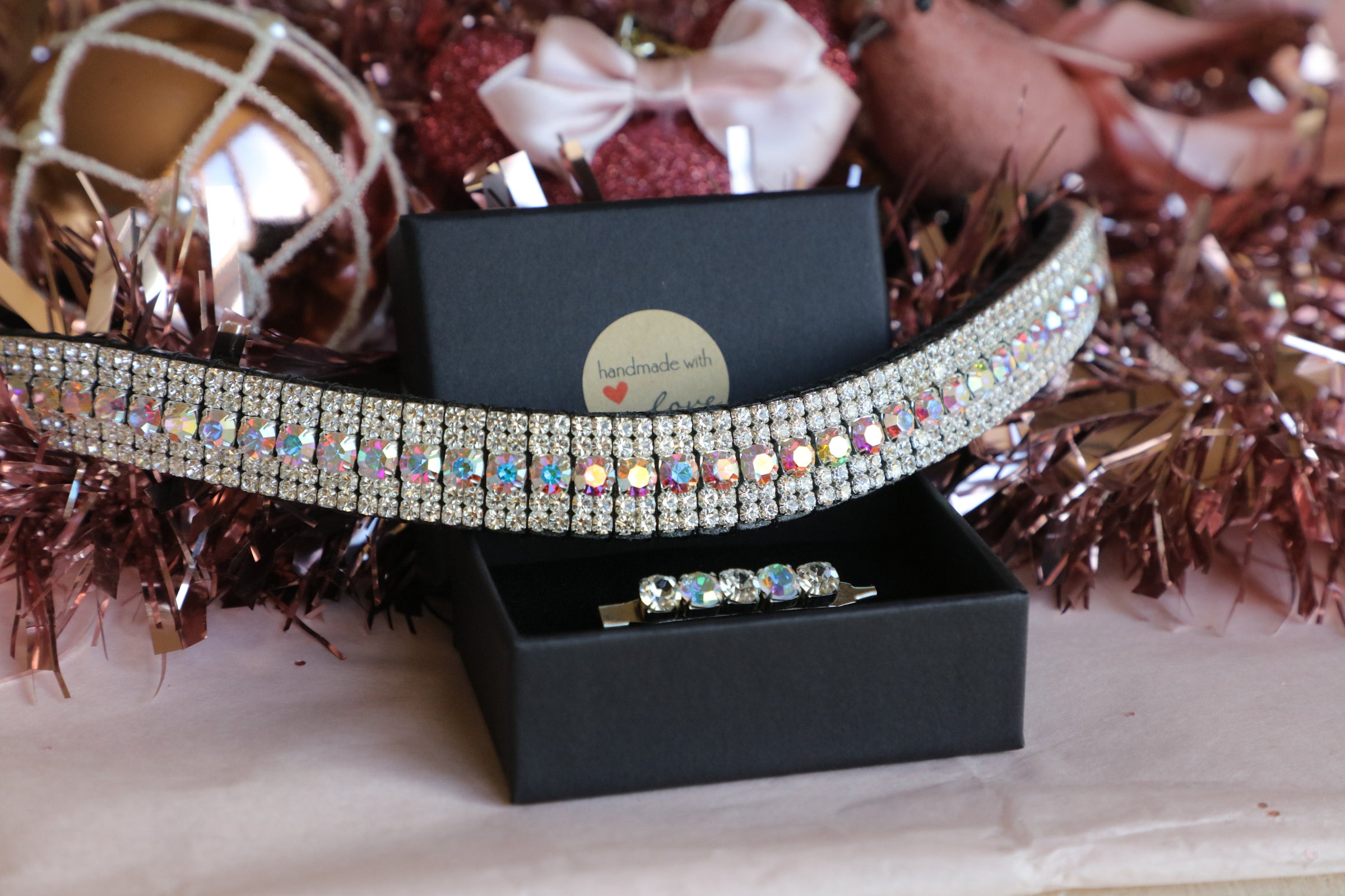 Equiture Deluxe Christmas Gift Set