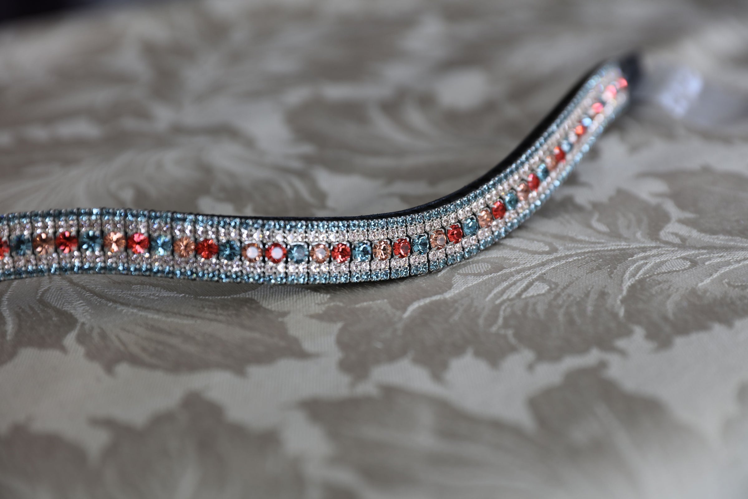 Equiture Custom alternating 3 colour megabling curve browband