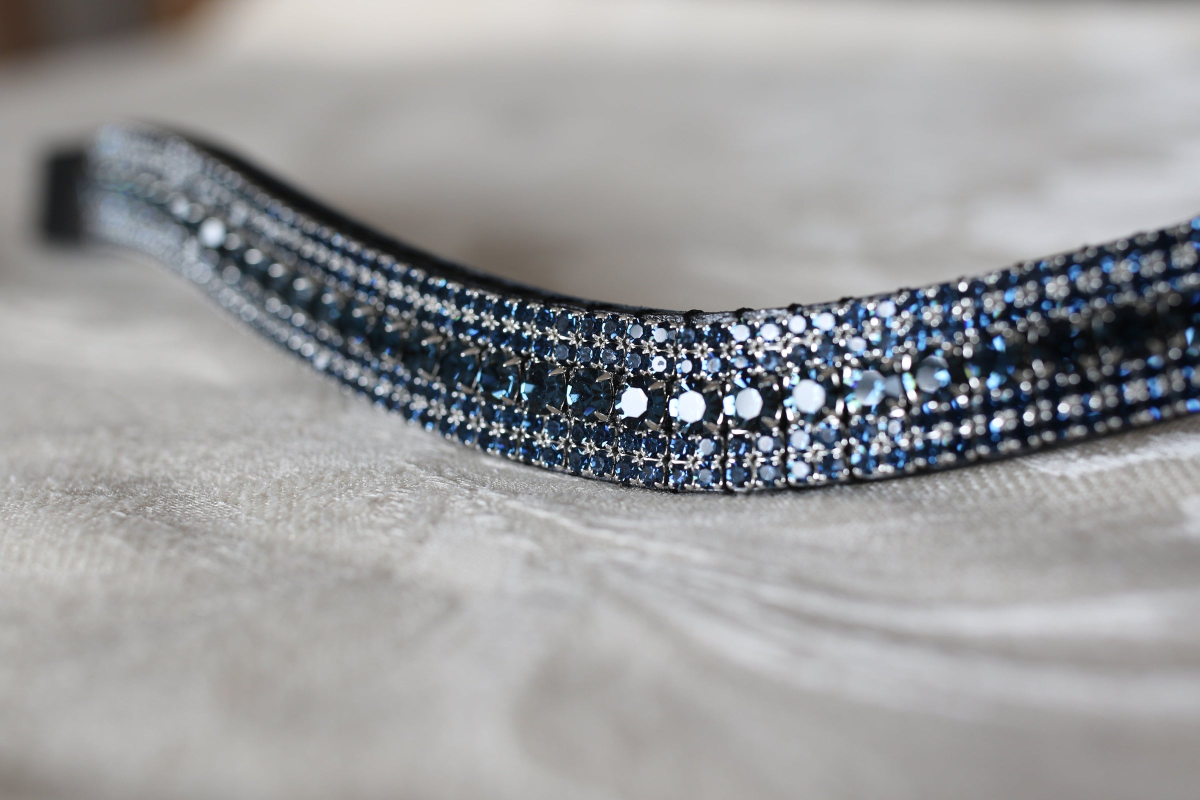 Equiture Custom megabling curve browband