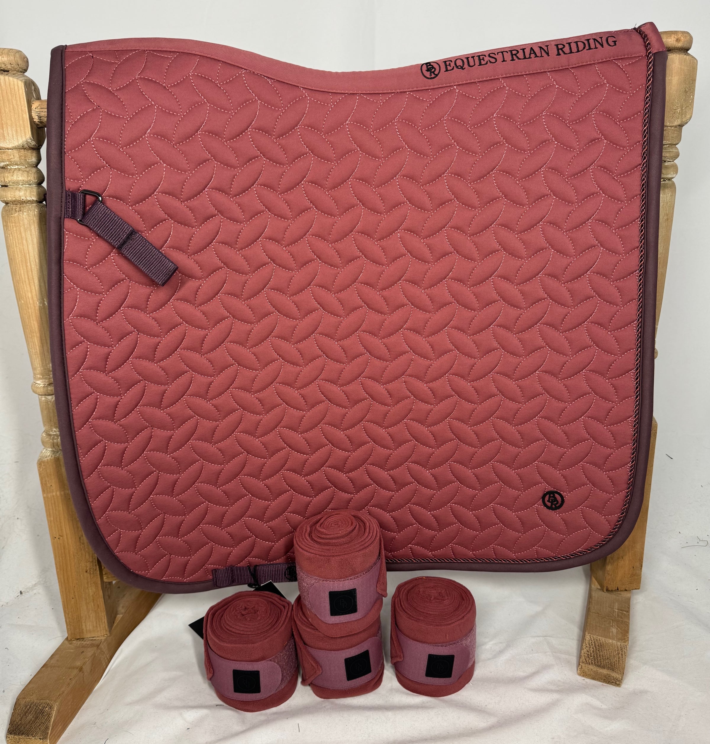 BR Isabeau set in Roan Rouge