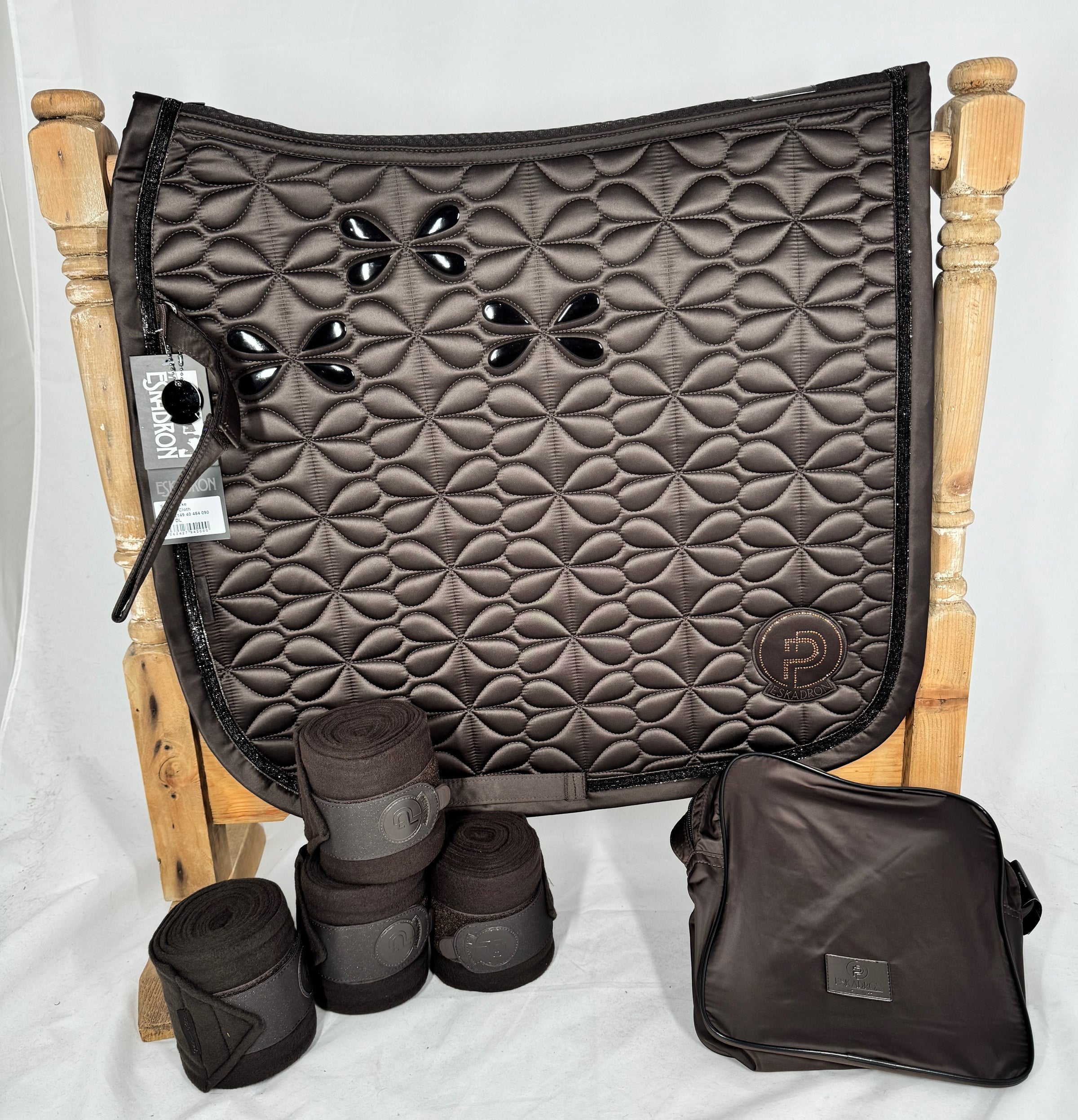 Eskadron Platinum Teak Brown mattgloss bow set