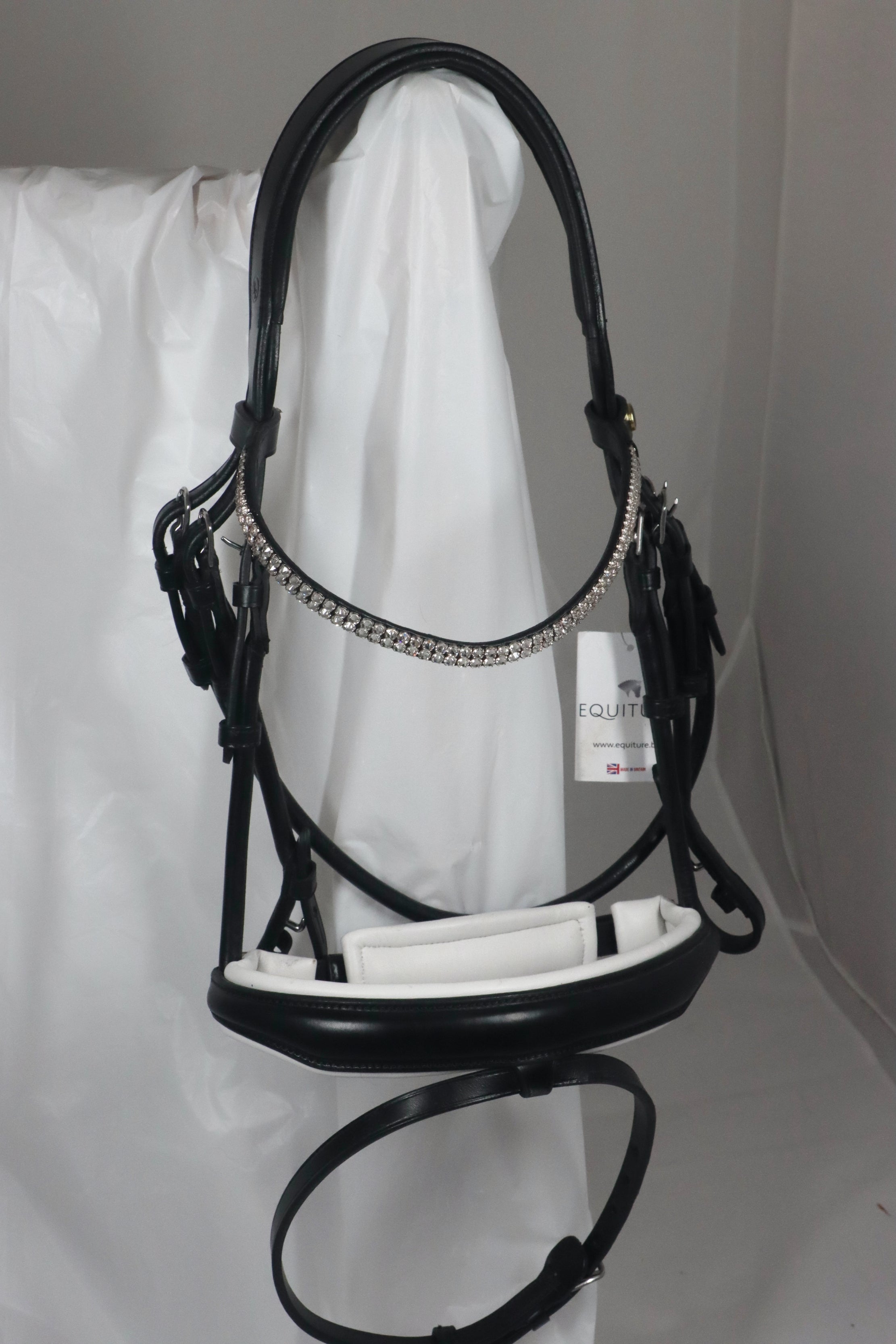 BR Southam black leather snaffle bridle with Stellux browband