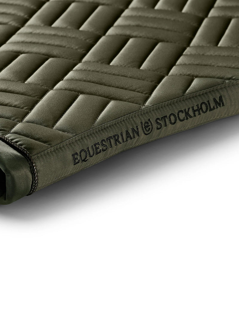 Equestrian Stockholm Striking Valley Modern dressage saddlepad