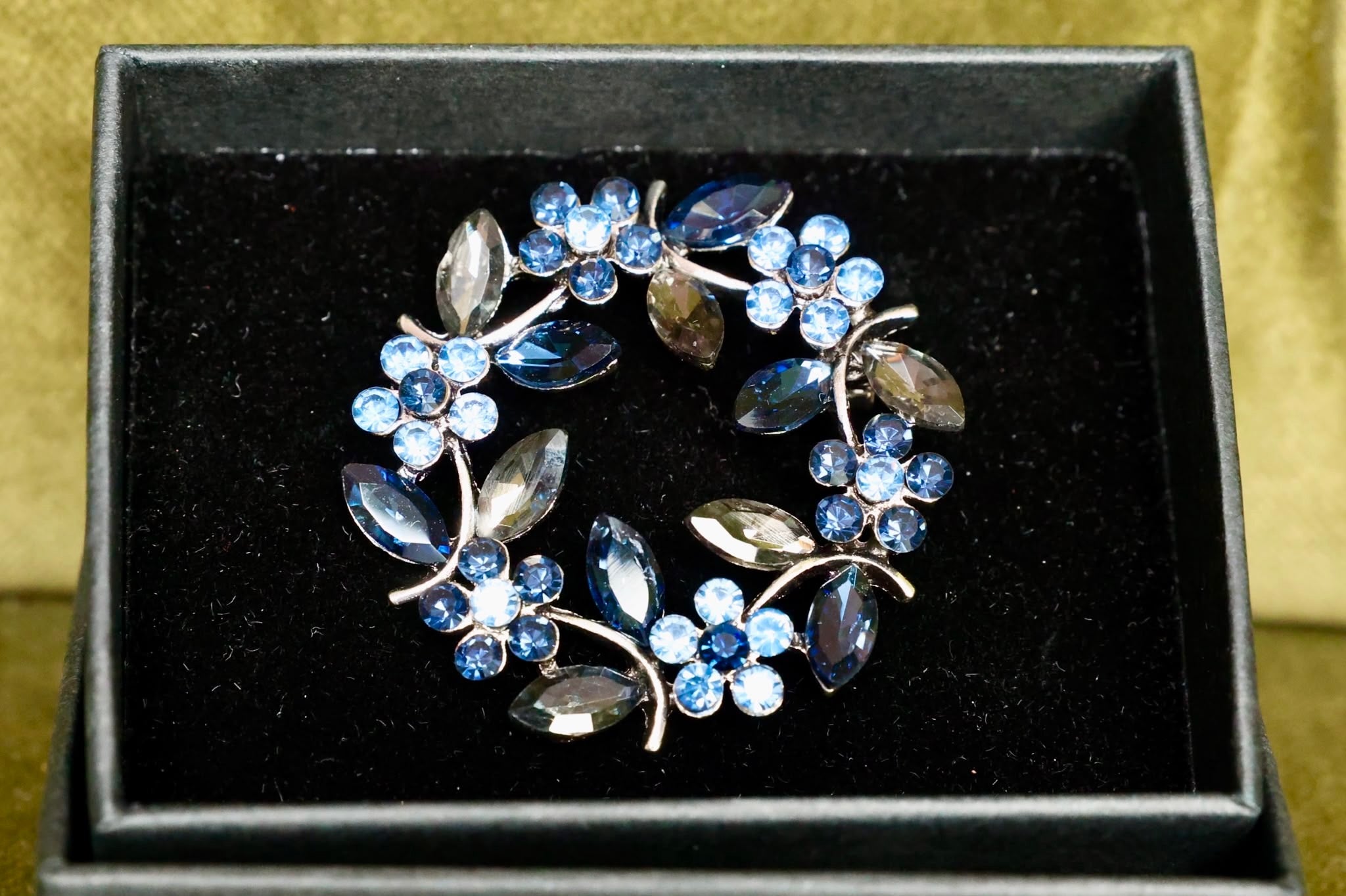 Montana and nightfall floral stock pin