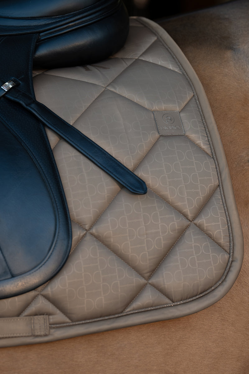 Eskadron Platinum smokey taupe Glossy bit saddlepad
