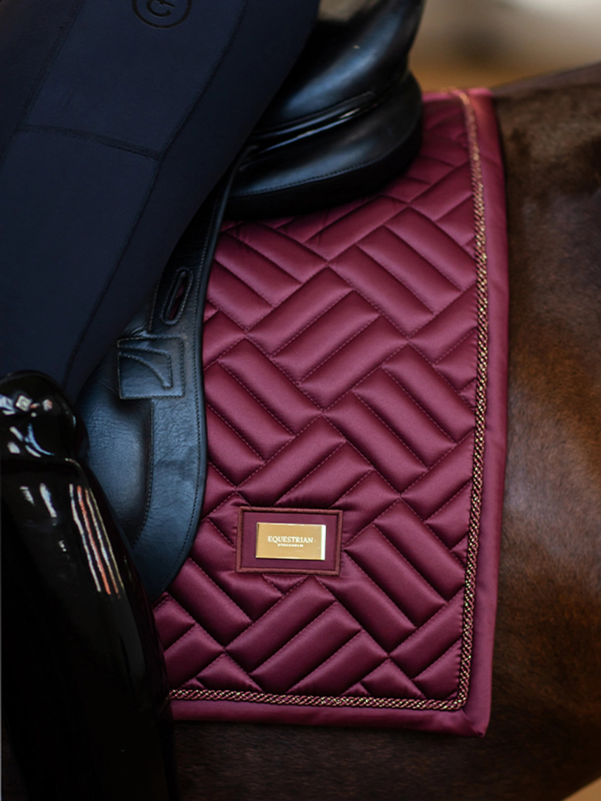 Equestrian Stockholm New Dressage saddlepad – maroon Matchy dressage