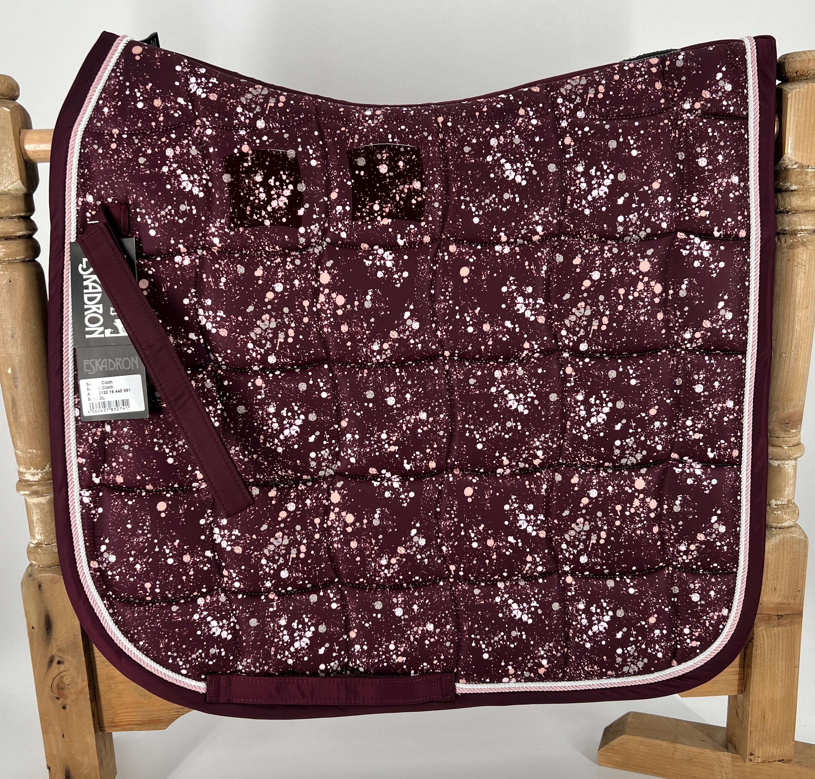 DANSKIN（Mチェルシーローズ） Dressage Saddlepads – Matchy Dressage