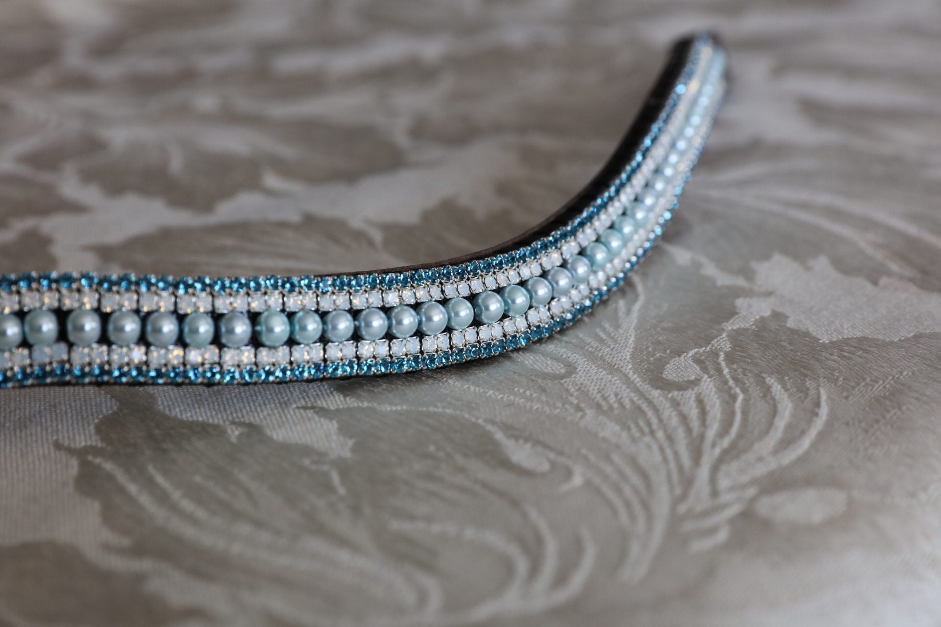 Equiture Custom Pearl megabling curve browband